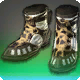 Miliz-Schnabelschuhe